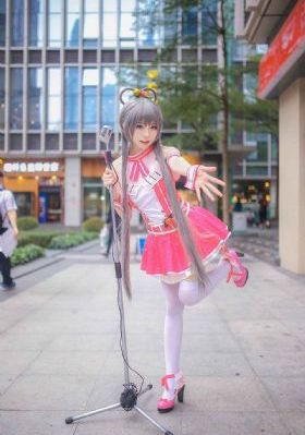 大叔爱上我免费完整版_午夜激情