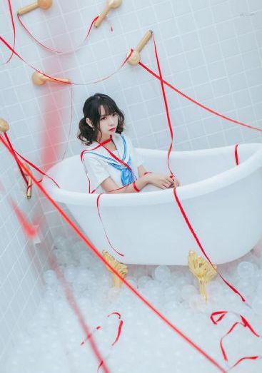 亚瑟·圣诞_十万网红美女美酱